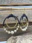 Mobile Preview: Perlenohrringe mit wunderschöner Farbkombination aus weissen und goldfarbenen Perlen. Handgefertigter Ohrschmuck aus Thailand.