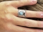 Mobile Preview: Kunstvoll gestalteter Ring mit milchig-blauem Stein, Boho-Stil "Tamani"
