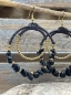 Mobile Preview: Sehr schöne Ohrringe mit stilvollem Design - goldene Perlen, schwarzer Edelstein