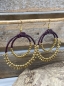Preview: Perlenohrringe mit schöner Farbkombination aus Violett und Gold. Hochwertige Handarbeit aus Thailand.