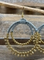 Preview: Perlenohrringe mit weicher Farbkombination aus Grau und Gold. Hochwertige Handarbeit aus Thailand.