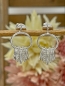 Mobile Preview: Wunderschöne silberne Ohrringe mit verspielten Anhängern aus unterschiedlichen Ringen "Jasmin" - Pink Sand