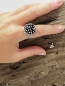 Preview: Einzigartiger Ring mit origineller Gestaltung "Esha"