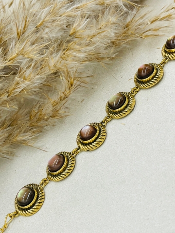 Goldenes Armband mit braunen Perlmutt-Steinen "Tilda" - Une Ligne