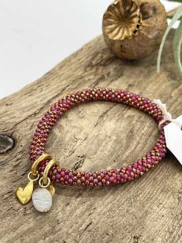 Gold + Pink Armband aus Perlen mit Anhängern "A beautiful Story"