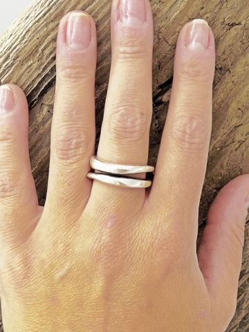 Silberner Ring mit kunstvollem Design "Yasha"