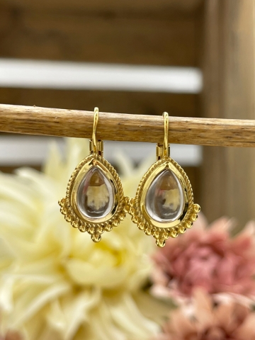 Hübsche goldene Ohrringe im Boho-Vintage-Stil "Ayla" - Pink Sand