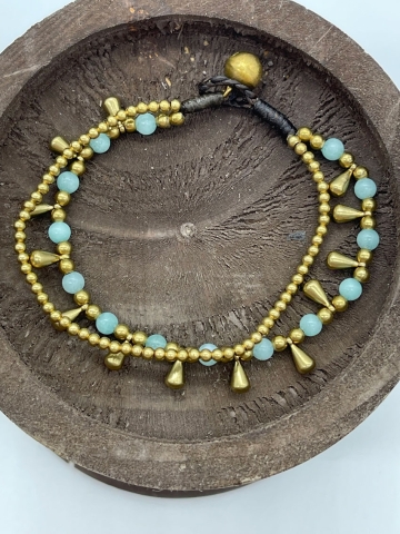 Perlenarmband mit türkis und goldenen Messing-Perlen "Gea"